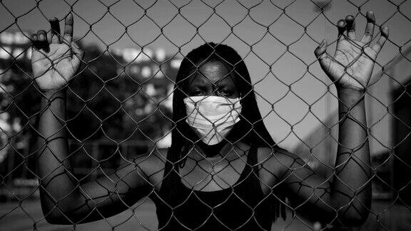 人权概念-戴面具的非洲妇女