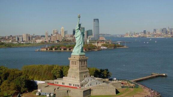 自由女神像和纽约市