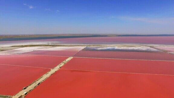 天线:盐湖上的盐蒸发池
