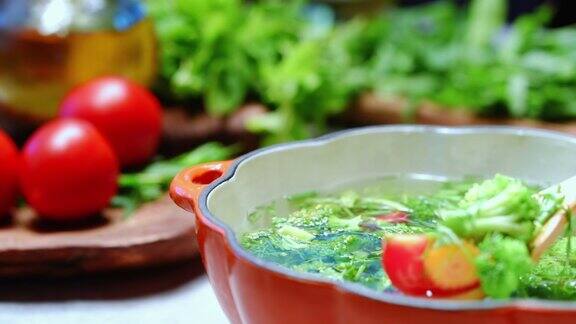 蔬菜汤烹饪