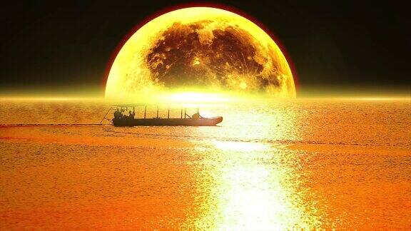 月圆之夜海上经过的渔船