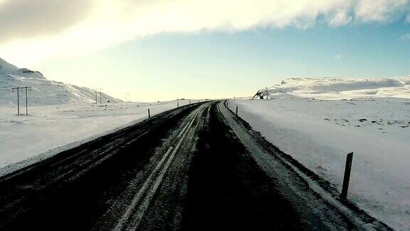 冰岛的公路旅行漫步在乡村公路上