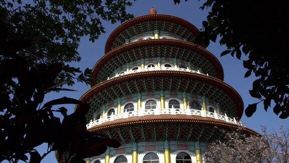 4K天元宫庙位于淡水市台湾台北市天元高塔