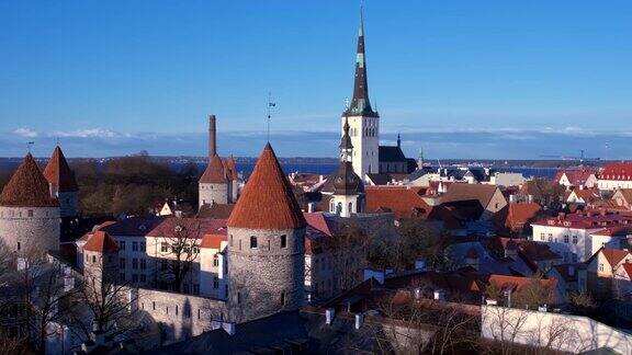 爱沙尼亚塔林中世纪老城鸟瞰图