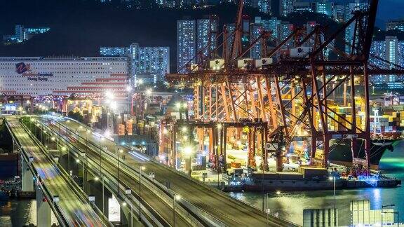 香港中环货柜码头夜间