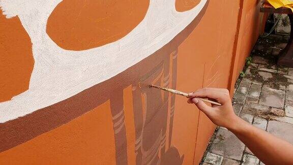壁画艺术家在工作艺术家画墙