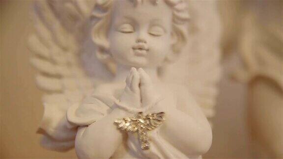 天使小雕像-宗教概念