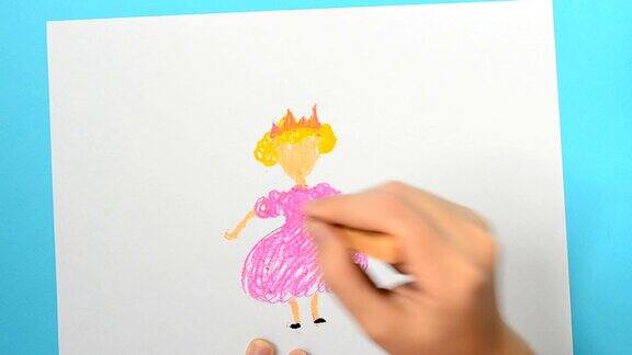 我们画公主这个孩子画了这幅画