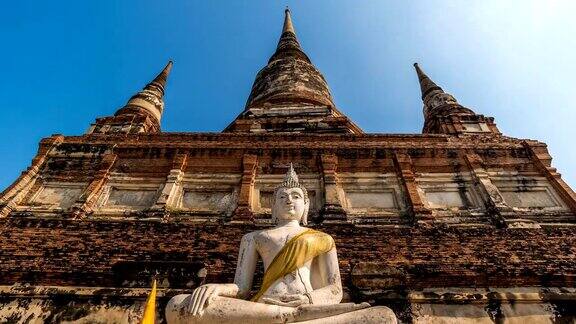 高清时间推移:泰国大城府YaiChaiMongkol寺的佛像