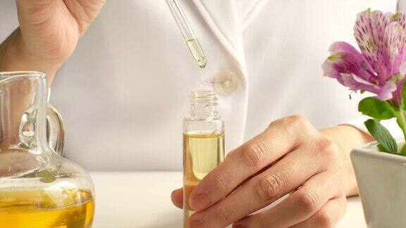 在实验室中制成的精油用于天然有机护肤、化妆品、芳香疗法、香水、香精产品和花的替代药物
