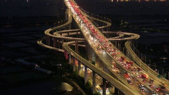 夜间的广州南沙立交桥