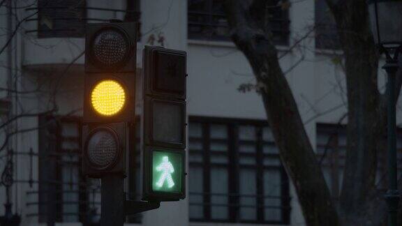 行人交通灯的红绿信号