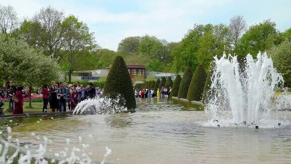 库肯霍夫植物园的喷泉