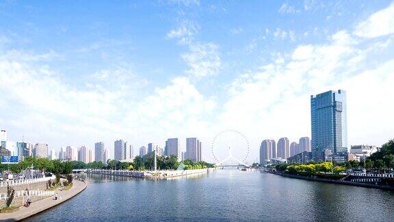 天津的和现代建筑在河岸时间推移