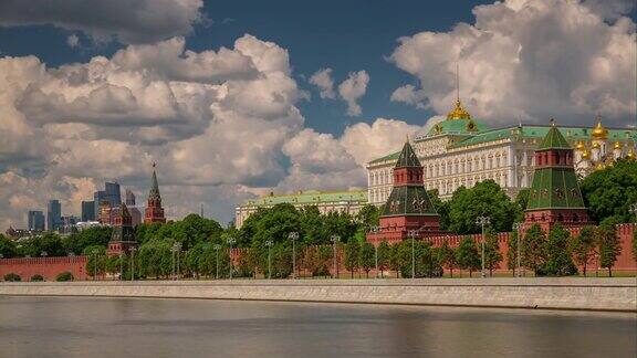 夏日莫斯科著名的克里姆林宫河畔全景4k时间的俄罗斯