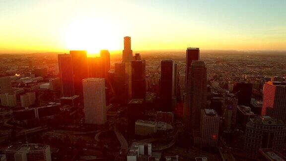 洛杉矶空中市中心城市景观日出