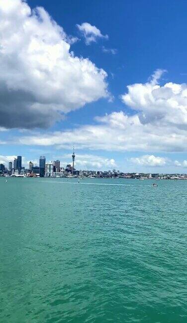 新西兰奥克兰的怀塔马塔港和码头
