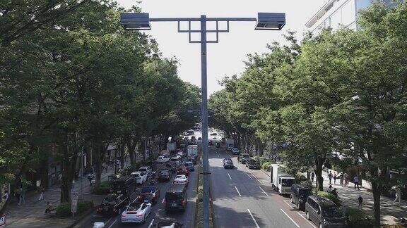 东京表参道大道的一条城市街道