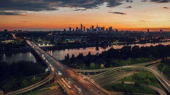 日落波兰华沙城市美景延时摄影航拍