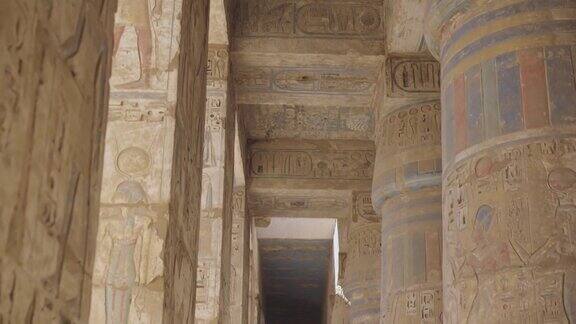位于卢克索的古埃及神庙