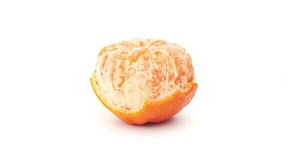 白色背景上孤立的橘子水果成分