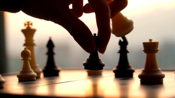 国际象棋一个人用黑棋吃掉白棋