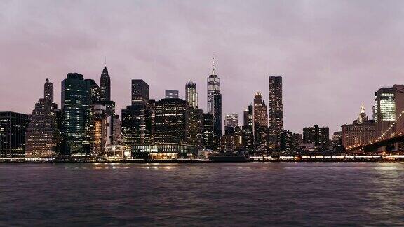TD市中心商业曼哈顿从黄昏到夜晚纽约美国