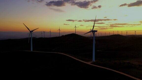 日落时的风力发电站纳瓦拉西班牙、欧洲