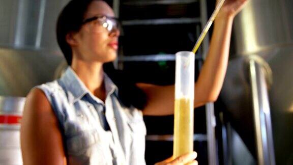 女酿酒商测试4k啤酒