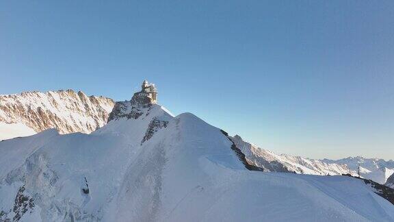 瑞士欧洲少女峰顶部的狮身人面像天文台