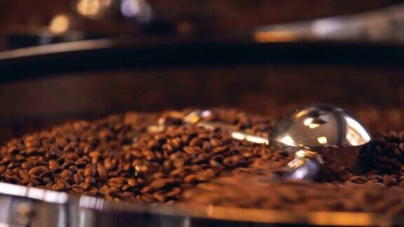 生咖啡豆搅拌