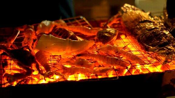 淘金:虾、蟹、虾、虾、鱼等海鲜烧烤