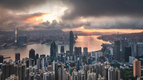 香港山顶的日出阴天