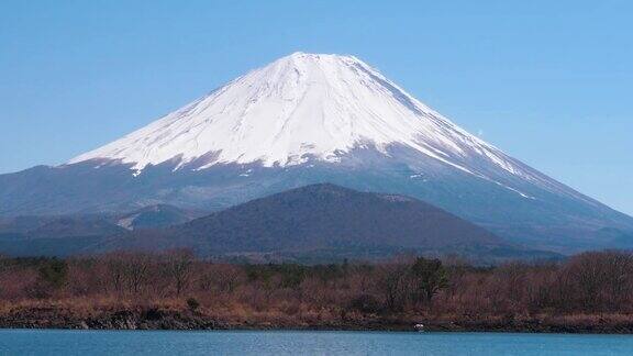 富士山从障子湖;放大