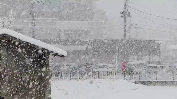 冬天下雪的日本乡村景象