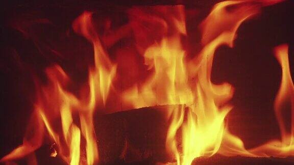 特写火焰在壁炉