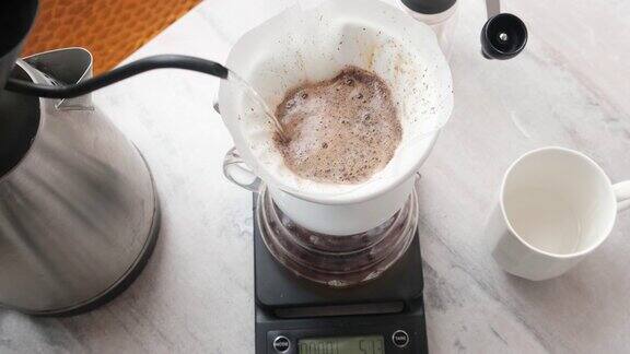 用v60方法煮咖啡