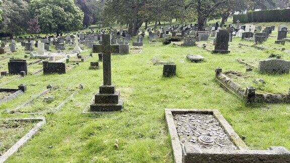 温彻斯特的古英格兰公墓十字架和坟墓
