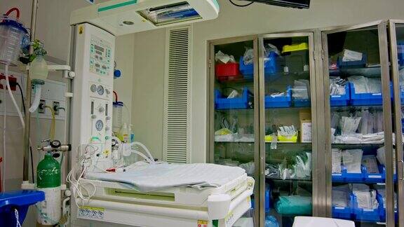 新生儿医院重症监护室的手术室