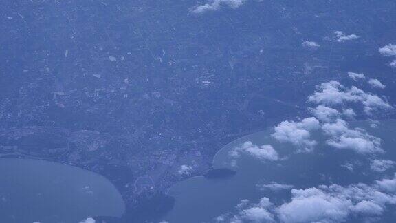 从飞机上看到的云图