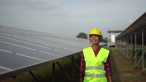 工程检查太阳能电池农场太阳能发电