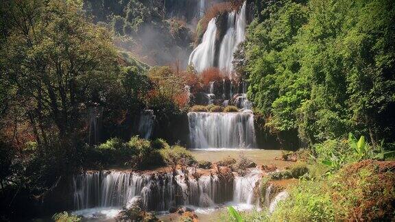 SLOMOTeeLorSu瀑布的标志性景点泰达省泰国无缝环