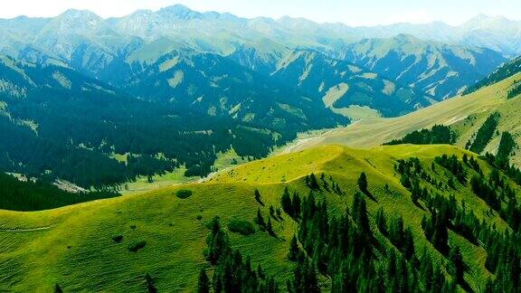 鸟瞰图中国新疆维吾尔自治区的山景