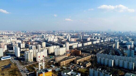 莫斯科郊区从鸟的飞行视野