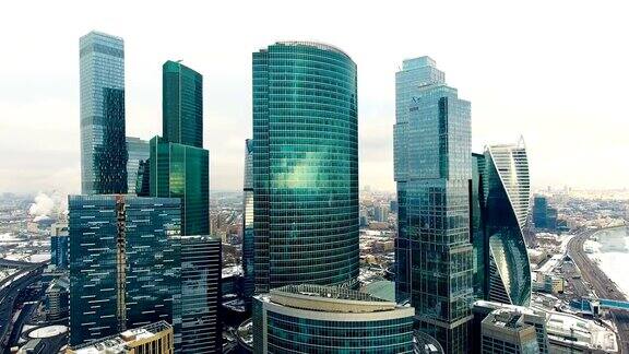 航拍莫斯科国际商务中心的摩天大楼