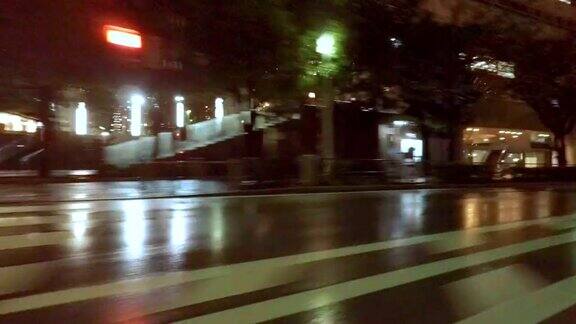 汽车驾驶在雨夜城市-4k-