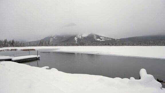冬天的朱砂湖