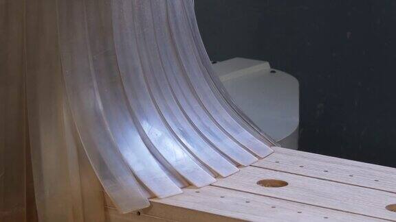 木工数控铣床用于工业家具的生产