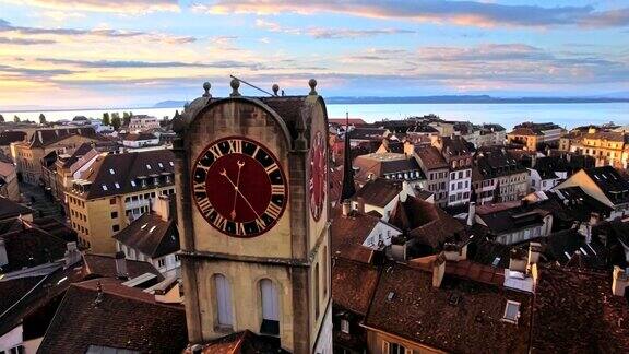 鸟瞰瑞士纳沙泰尔的古钟楼