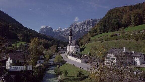 德国巴伐利亚阿尔卑斯山脉拉姆绍贝希特斯加登著名的圣塞巴斯蒂安教区教堂没有日志格式